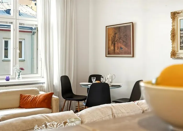 Quiet Courtyard In Design District 200m Tram & Bus * Helsinky