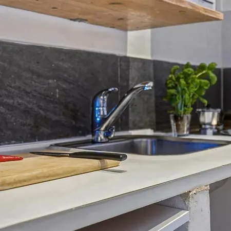 Apartamento Quiet Courtyard In Design District 200m Tram & Bus Helsinki