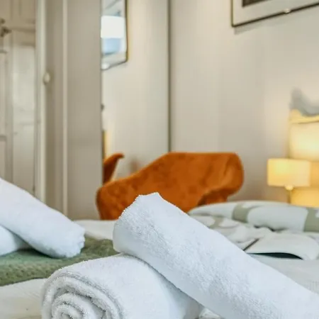 Apartamento Quiet Courtyard In Design District 200m Tram & Bus Helsinki