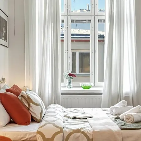Daire Quiet Courtyard In Design District 200m Tram & Bus *
